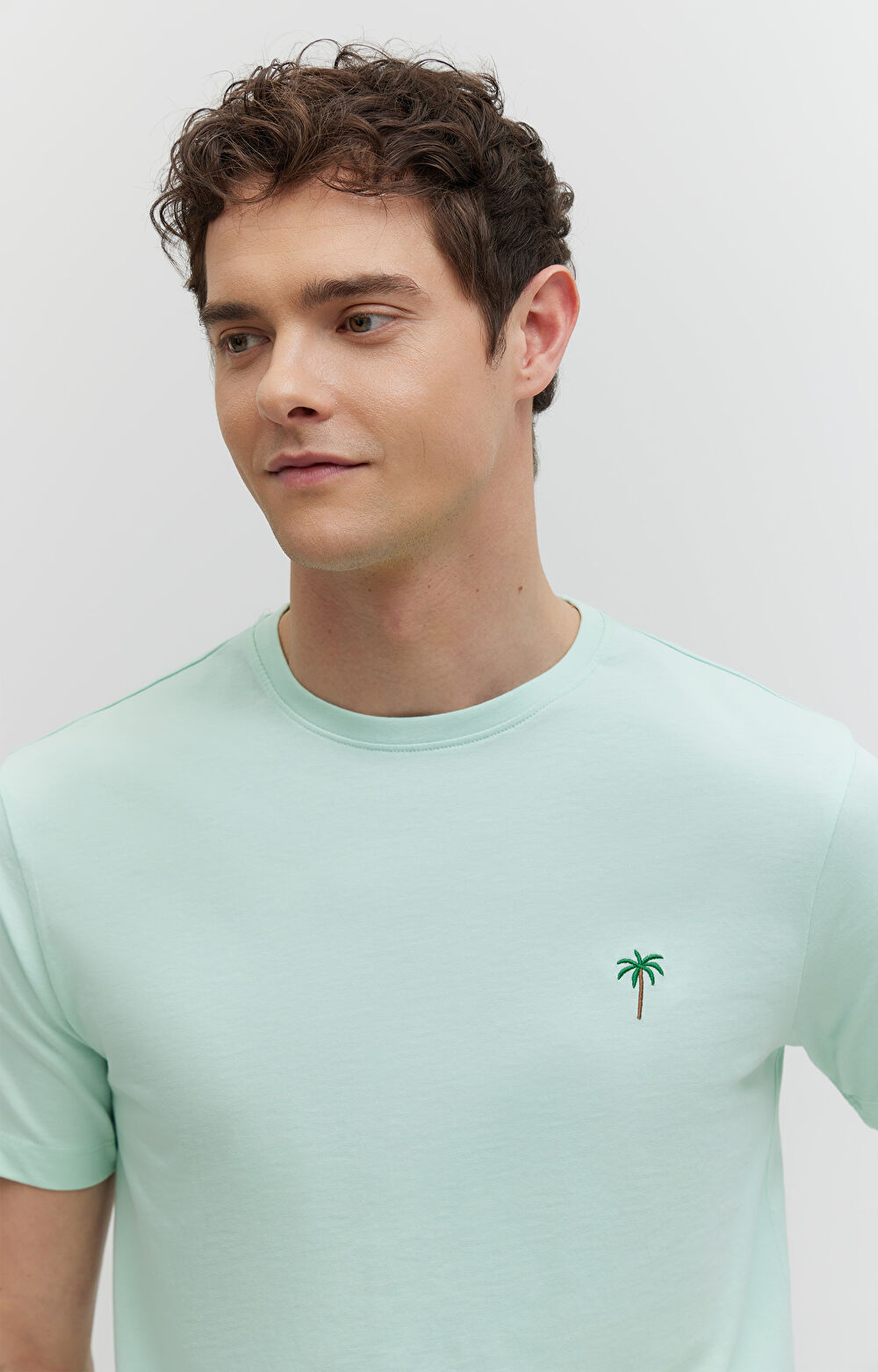 T-shirt z bawełny merceryzowanej z haftem - 4