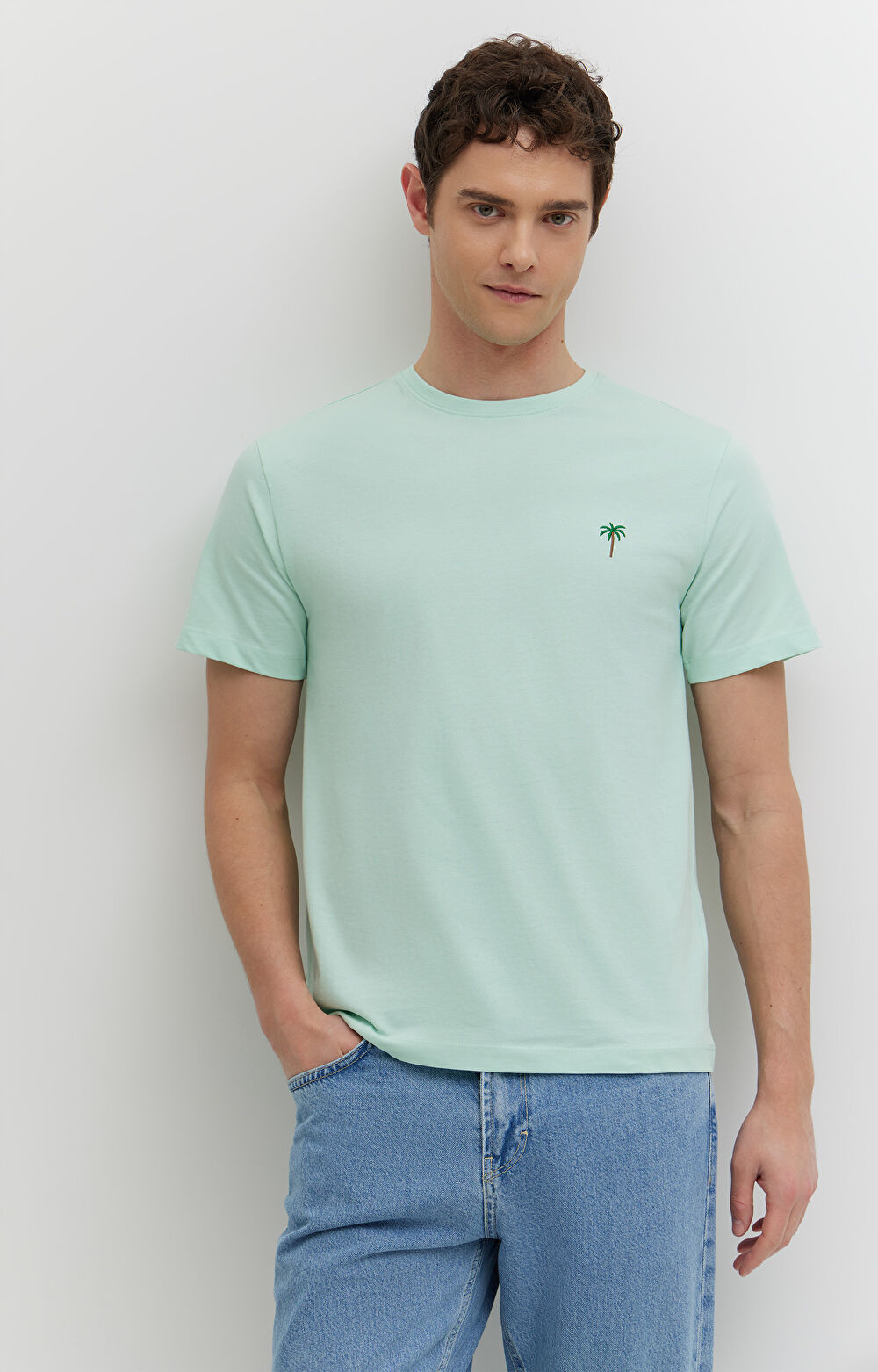 T-shirt z bawełny merceryzowanej z haftem - 5