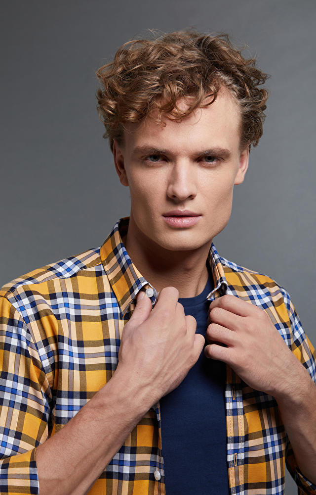 Żółta koszula - 4