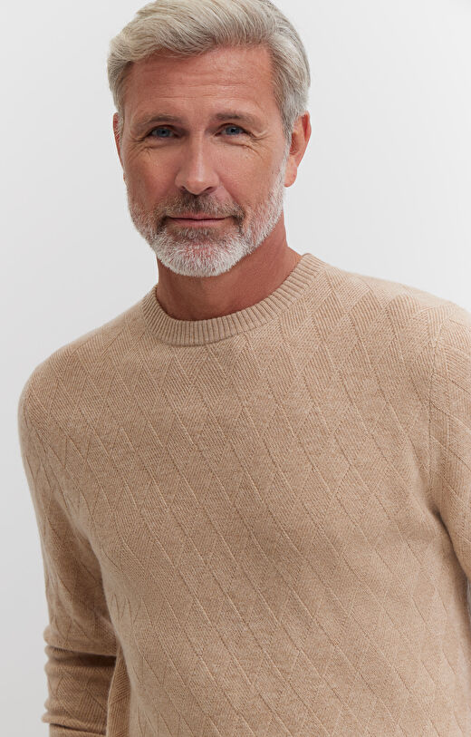 Sweter w romby z wełny merino