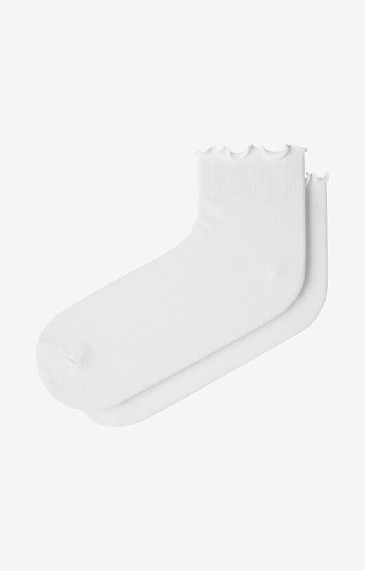 Prążkowane skarpety z falbankami