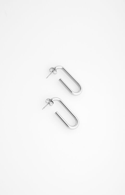 Minimalistyczne kolczyki