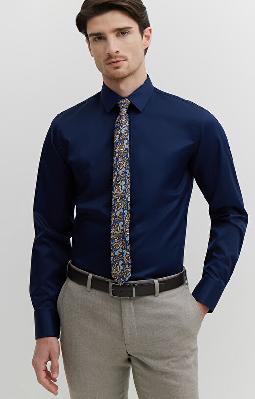 Koszula w diagonalny wzór