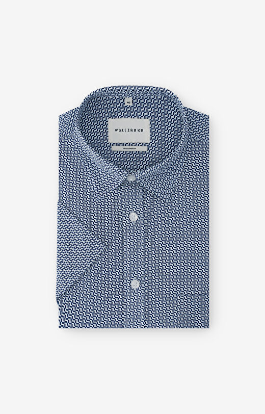Koszula w geometryczny wzór
