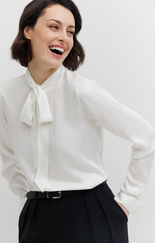 Koszula z wiskozy z wiązaniem