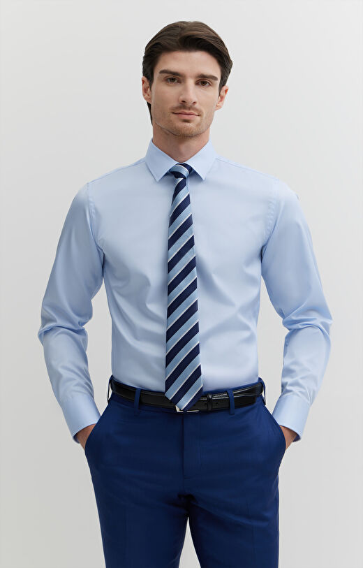 Koszula w diagonalny wzór