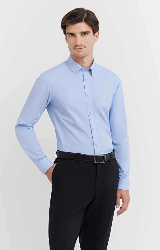 Koszula w kropki o splocie dobby